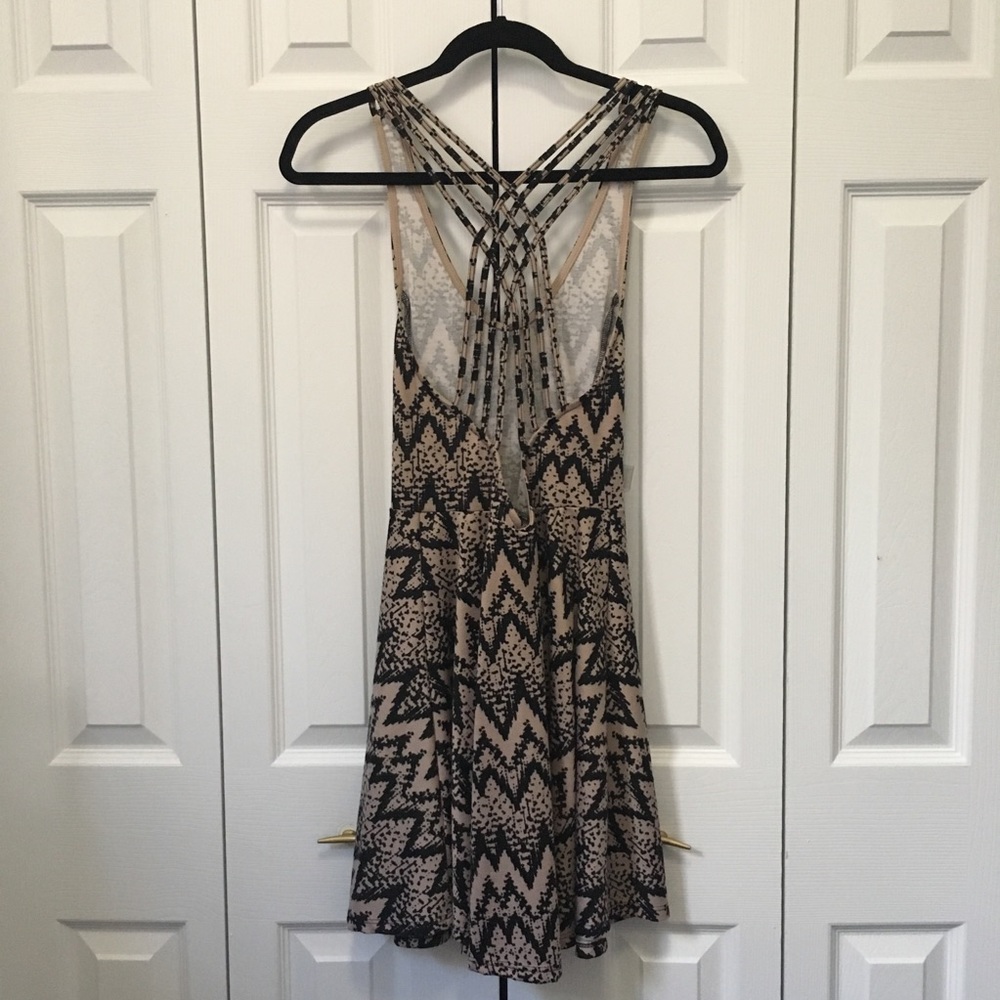 Lush Dress - Picture 4 of 5